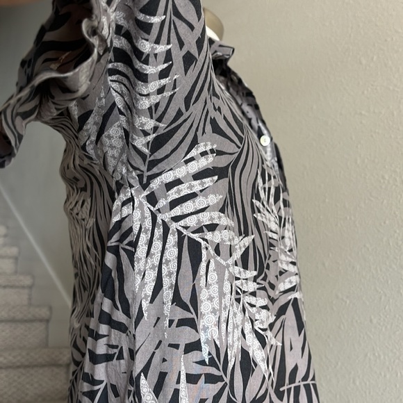 COPY - TORI RICHARD Sz M Navy/Green Cotton Lawn Tropical Leaf Hawaiian Shirt~Mi… - Picture 5 of 10